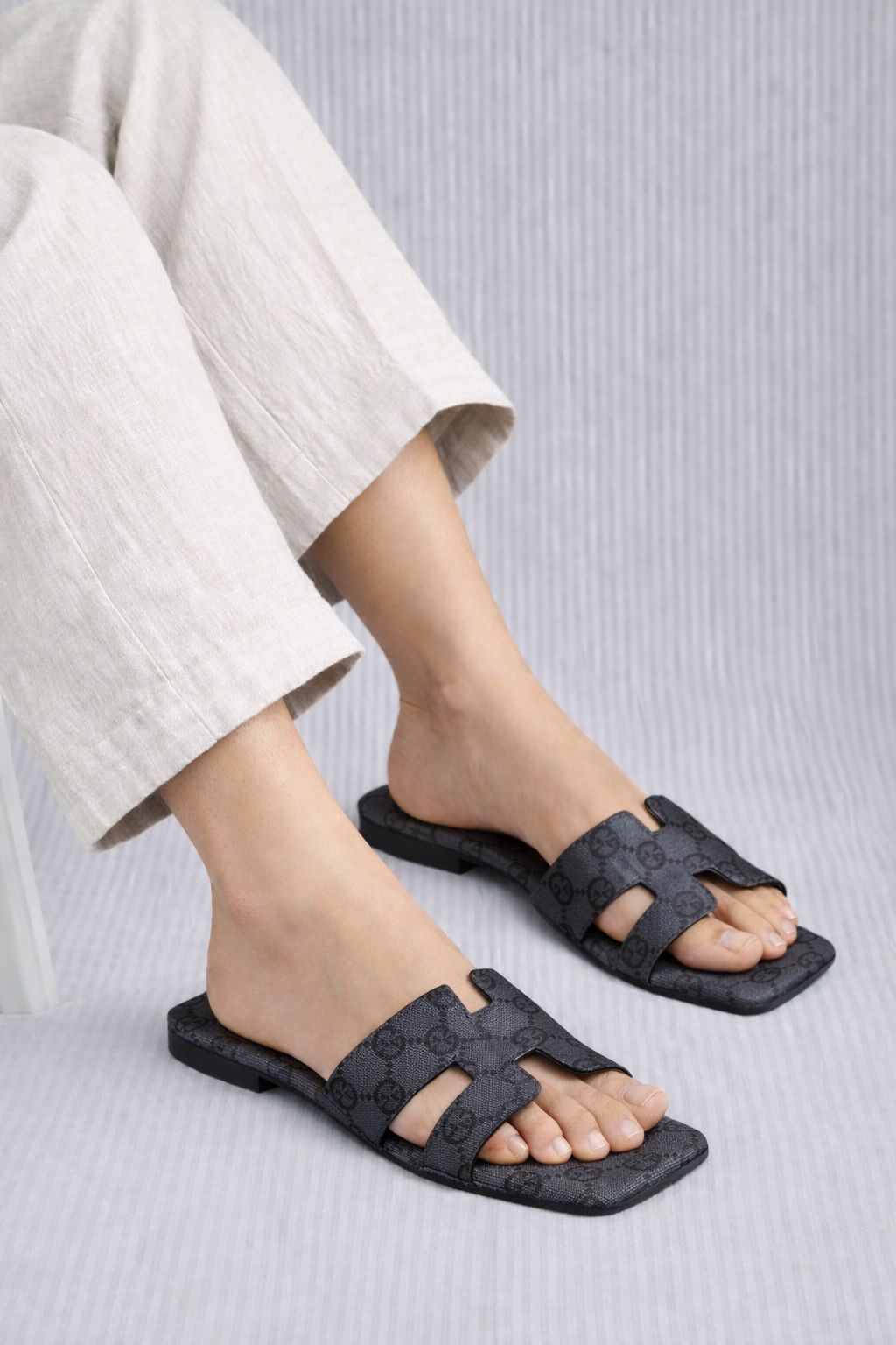Radiant Loop Slides