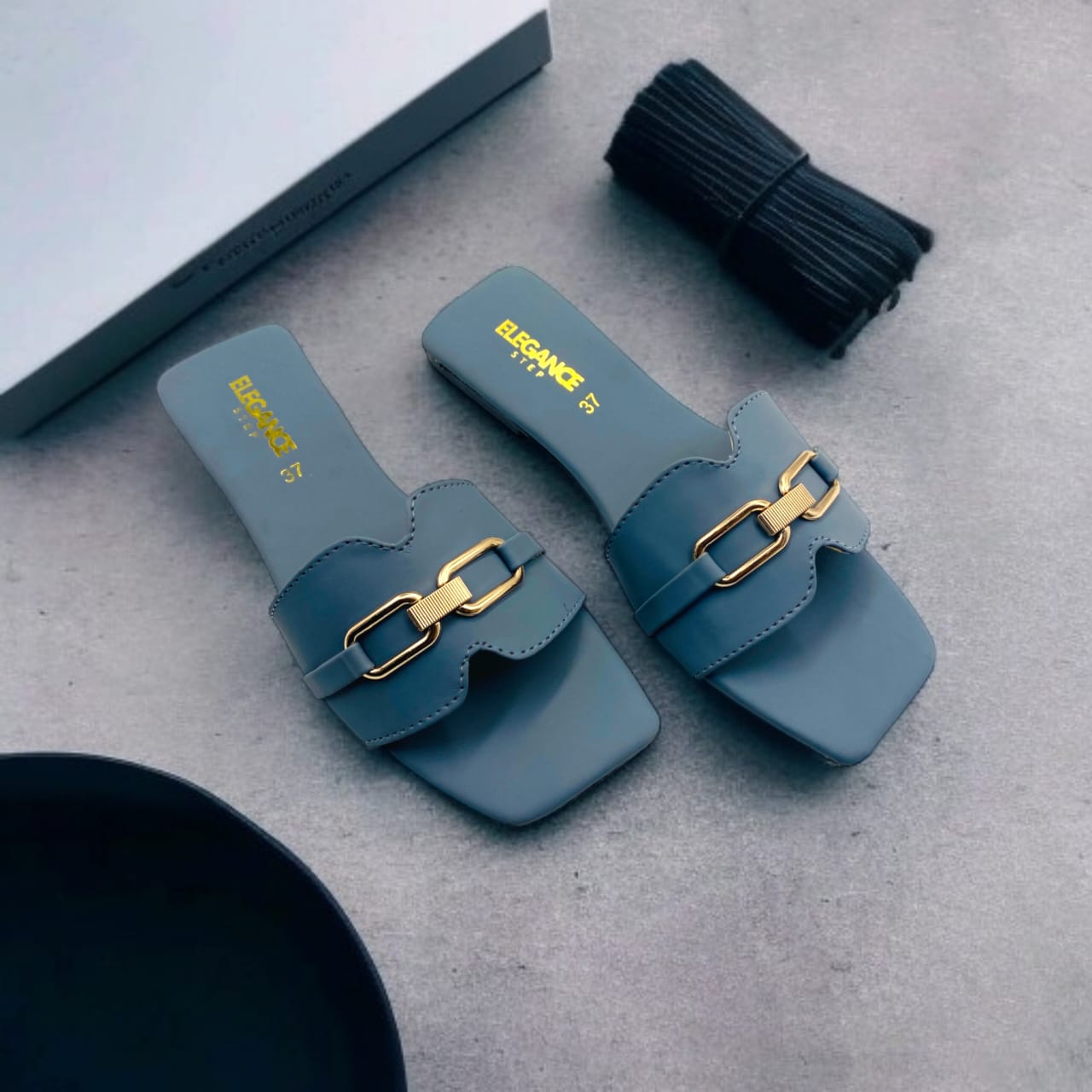 Elegance -Ring Sandals