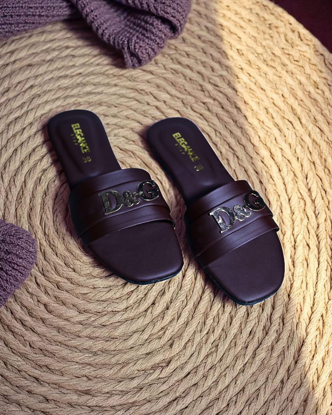 Signature Slides – Noir Black