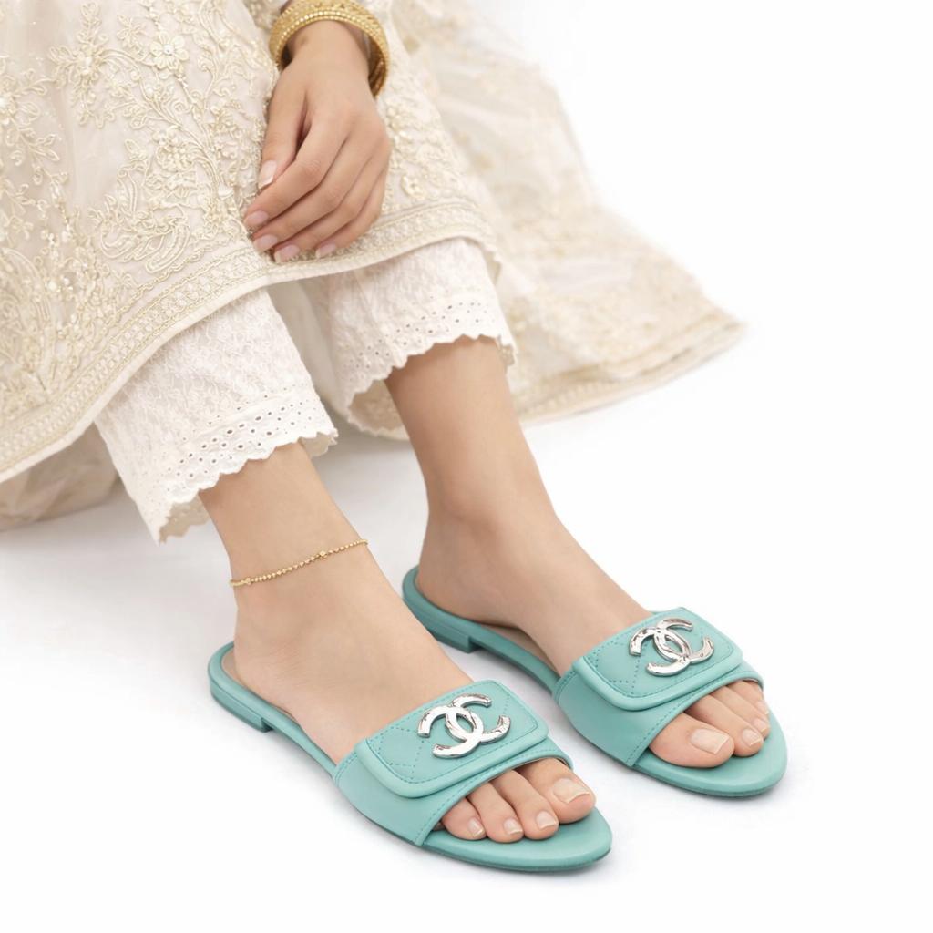 Elegance Iconic Slide Sandals